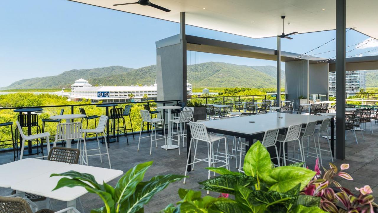 Oaks Cairns Hotel Bagian luar foto