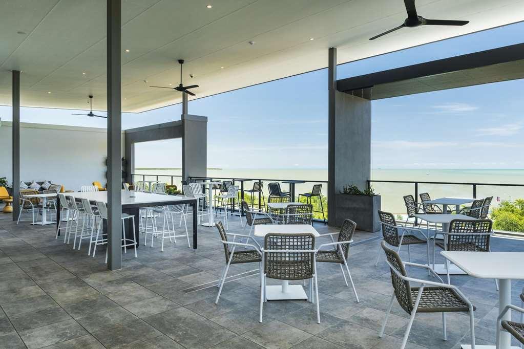 Oaks Cairns Hotel Restoran foto